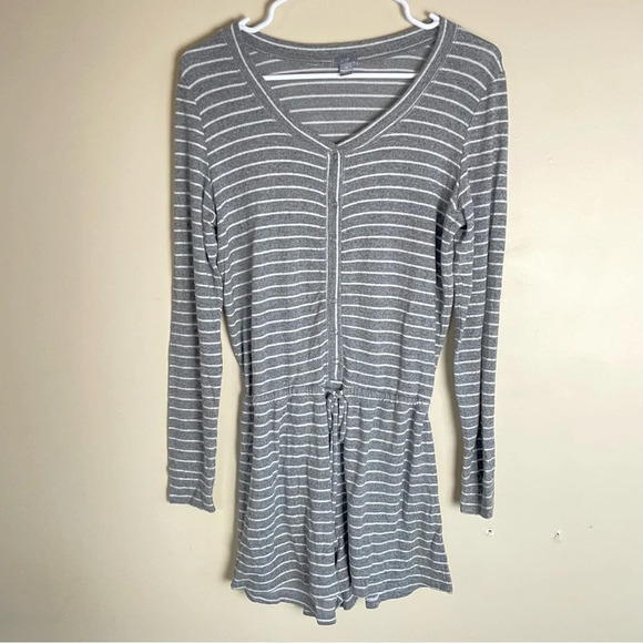 Aerie Striped Romper Gray White Soft Tie  Waist Snap Front Long Sleeve Shorts - Picture 1 of 12